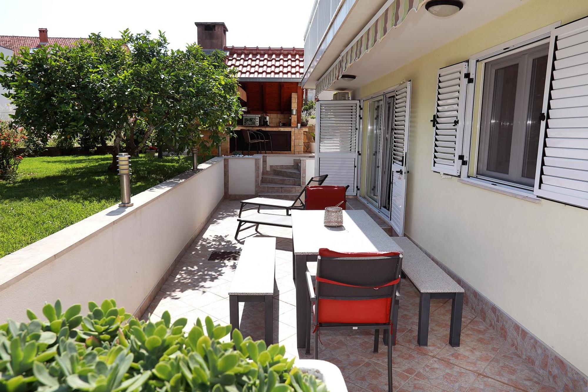 Nevistic Apartmani Trogir Kültér fotó